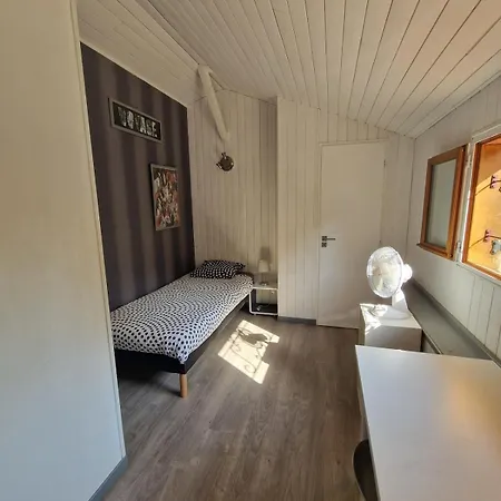 Familial Calme Avec Piscine, Vue Sur Les Chevaux Dom wakacyjny *